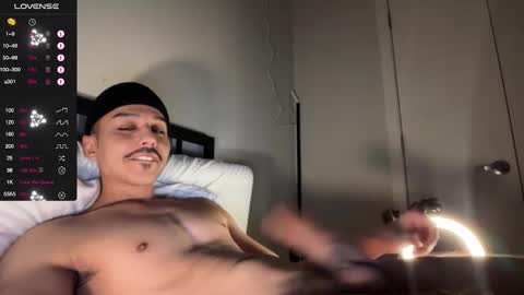 xmomentumx online show from December 18, 4:52 am