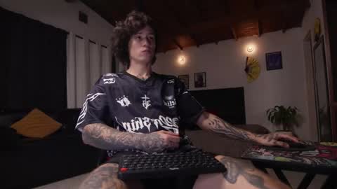   online show from January 19, 4:15 am