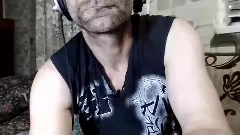 xploid1982 online show from March 21, 8:13 pm