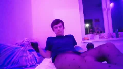 xvenon9898x online show from March 23, 7:20 pm