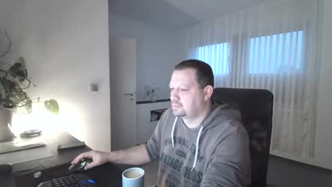 Eddi online show from January 23, 7:22 am