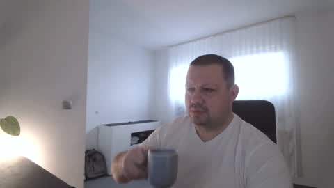 Eddi online show from December 27, 8:13 am