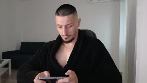 xxx_alejandro online show from April 4, 7:05 am