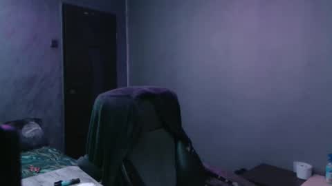 xxxdonpuiuuxxx online show from February 17, 5:23 pm