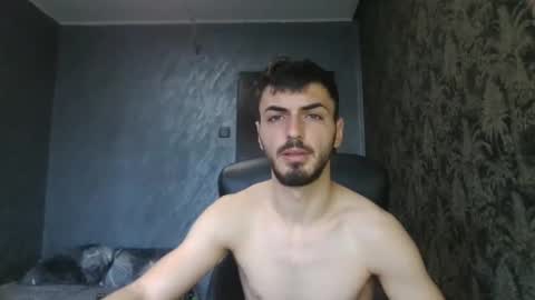 xxxdonpuiuuxxx online show from February 4, 8:35 am