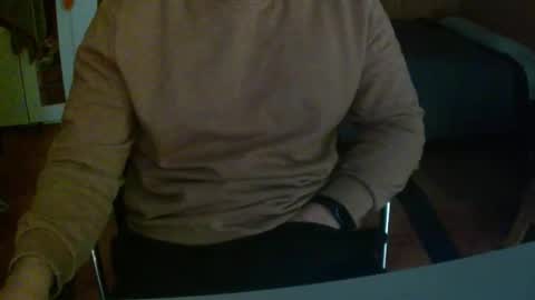 xxxsomethings online show from November 23, 10:10 pm