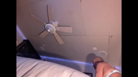 Xzbib online show from January 2, 2:02 pm