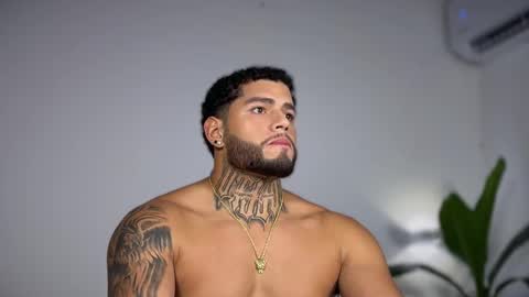 yamp sambrano online show from November 2, 1:32 am