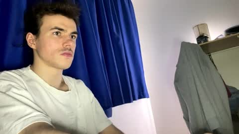 yayay333 online show from April 10, 9:44 pm