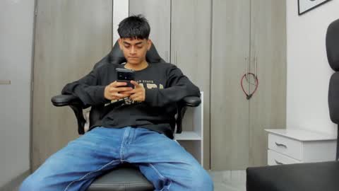 Yef online show from February 3, 4:04 am