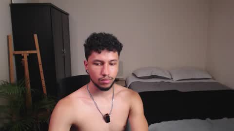 yeff online show from March 9, 2:16 am