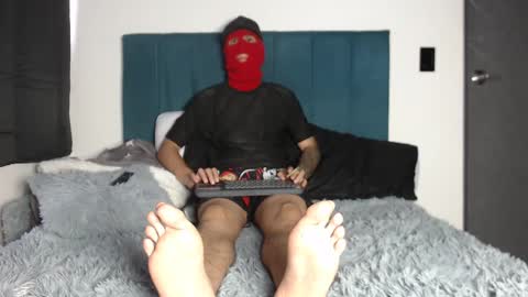 yeisongomezz online show from October 5, 8:46 pm