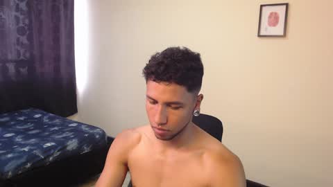 Yeff ind. model  online show from December 9, 7:03 pm