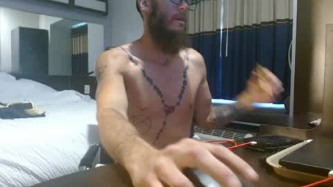 yesdaddy94404 online show from June 22, 1:26 pm