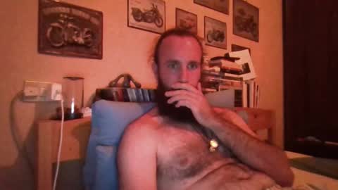 yeti_92 online show from September 17, 7:15 pm