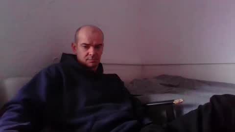 yewloo online show from February 22, 6:59 am