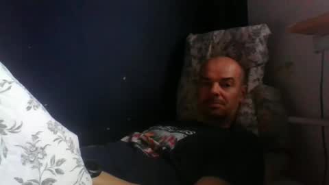 yewloo online show from October 12, 6:18 am