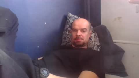 yewloo online show from February 16, 9:59 am