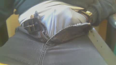 yigalb_ online show from February 17, 1:10 pm