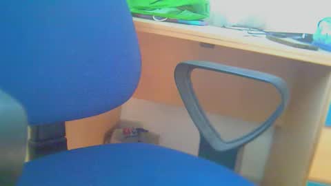 yigalb_ online show from November 27, 6:50 am