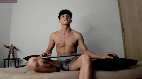 yizus_bonz online show from October 23, 12:25 am