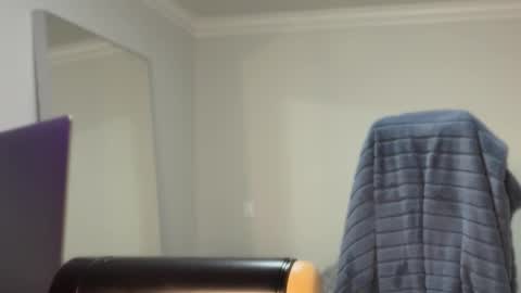 yngdesire1 online show from February 15, 6:08 am