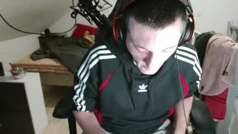 Yobg02100 online show from December 3, 1:50 am