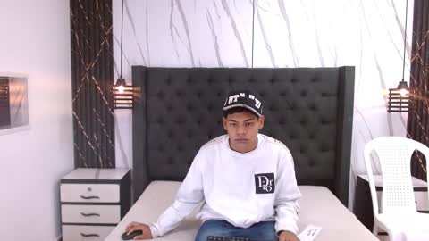 Yordi online show from December 5, 11:50 am