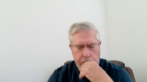 Colorado Guy Straight online show from February 7, 9:15 pm