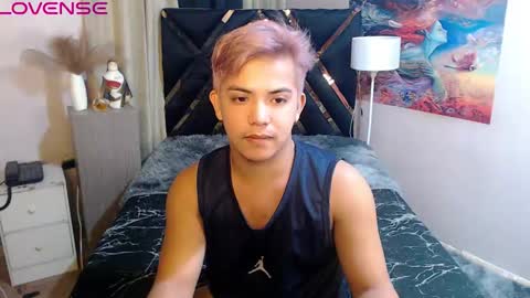 yourasian_bradley online show from October 28, 6:32 pm