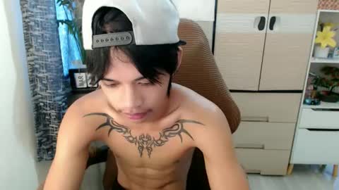 yourasian_eric online show from March 22, 1:54 am