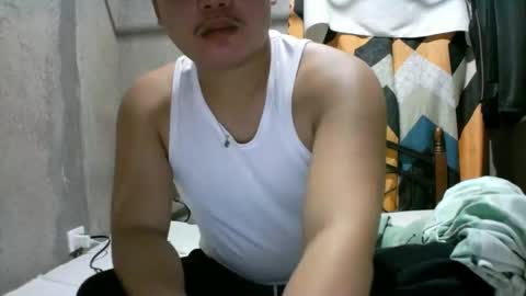 yourasian_lover29 online show from April 6, 1:01 pm