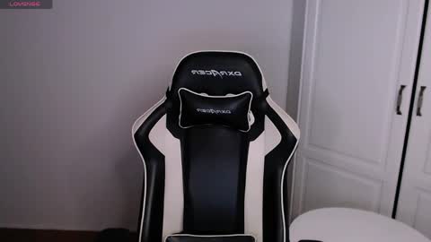 Billy online show from April 2, 1:14 am