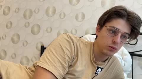 Chris online show from February 10, 7:15 am