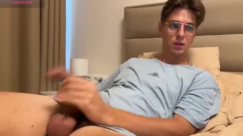 Chris online show from September 16, 6:47 am