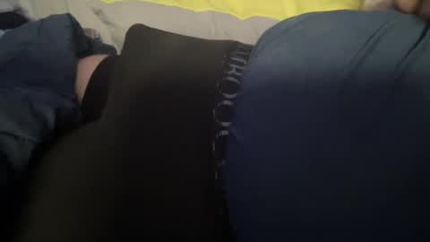 yurrr4321 online show from October 8, 8:24 pm