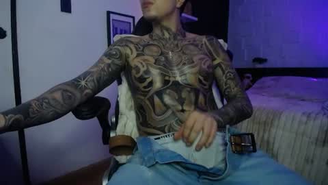 zac_muller1 online show from July 8, 7:34 am