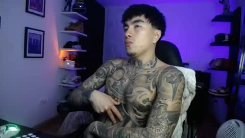 zac_muller1 online show from July 11, 9:44 am