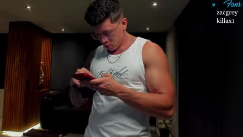 Snapshot of zacandmarcosmg_ chatting on December 13, 11:50 pm zacandmarcosmg_ online show from December 13, 11:50 pm