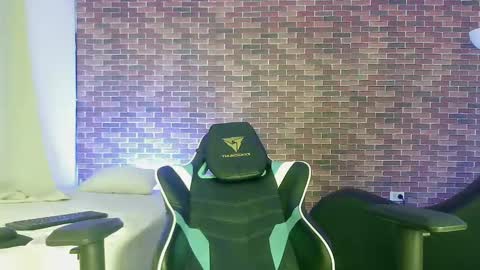 ZACARIAS online show from September 27, 8:34 am