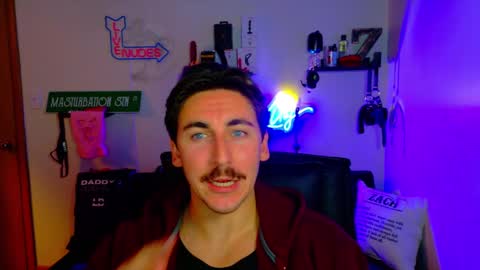 Zach Rhyder online show from November 7, 2:04 am