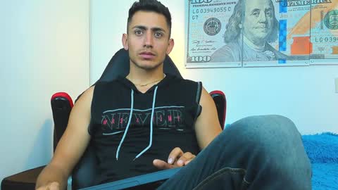 Snapshot of zachpri20 chatting on February 7, 2:47 pm zachpri20 online show from February 7, 2:47 pm