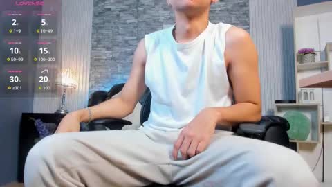 zack_joness10 online show from March 18, 4:37 am