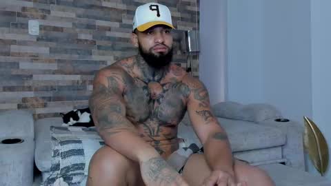 INSTAGRAM yormanfit7 online show from March 12, 12:15 pm