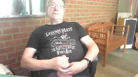 zalinger online show from May 2, 1:36 pm