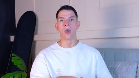 Zane Dawson online show from February 1, 1:37 am