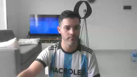 Zehfren online show from March 28, 5:13 pm