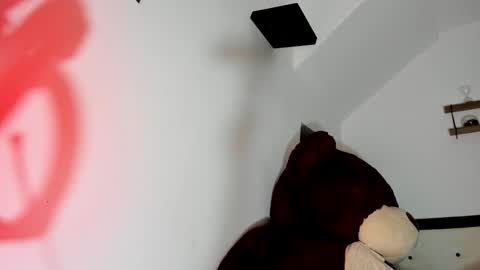 zeus online show from November 28, 9:06 pm