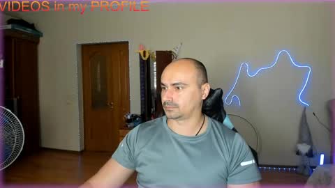 Ziesh online show from May 31, 9:10 am