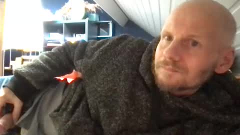 Snapshot of zolexthomas chatting on October 21, 2:31 pm zolexthomas online show from October 21, 2:31 pm